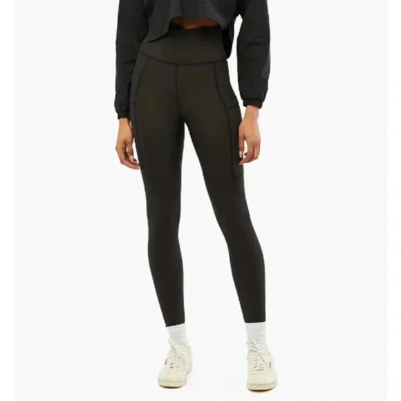 WeWoreWhat High Rise Pocket Legging - Picture 2 of 13